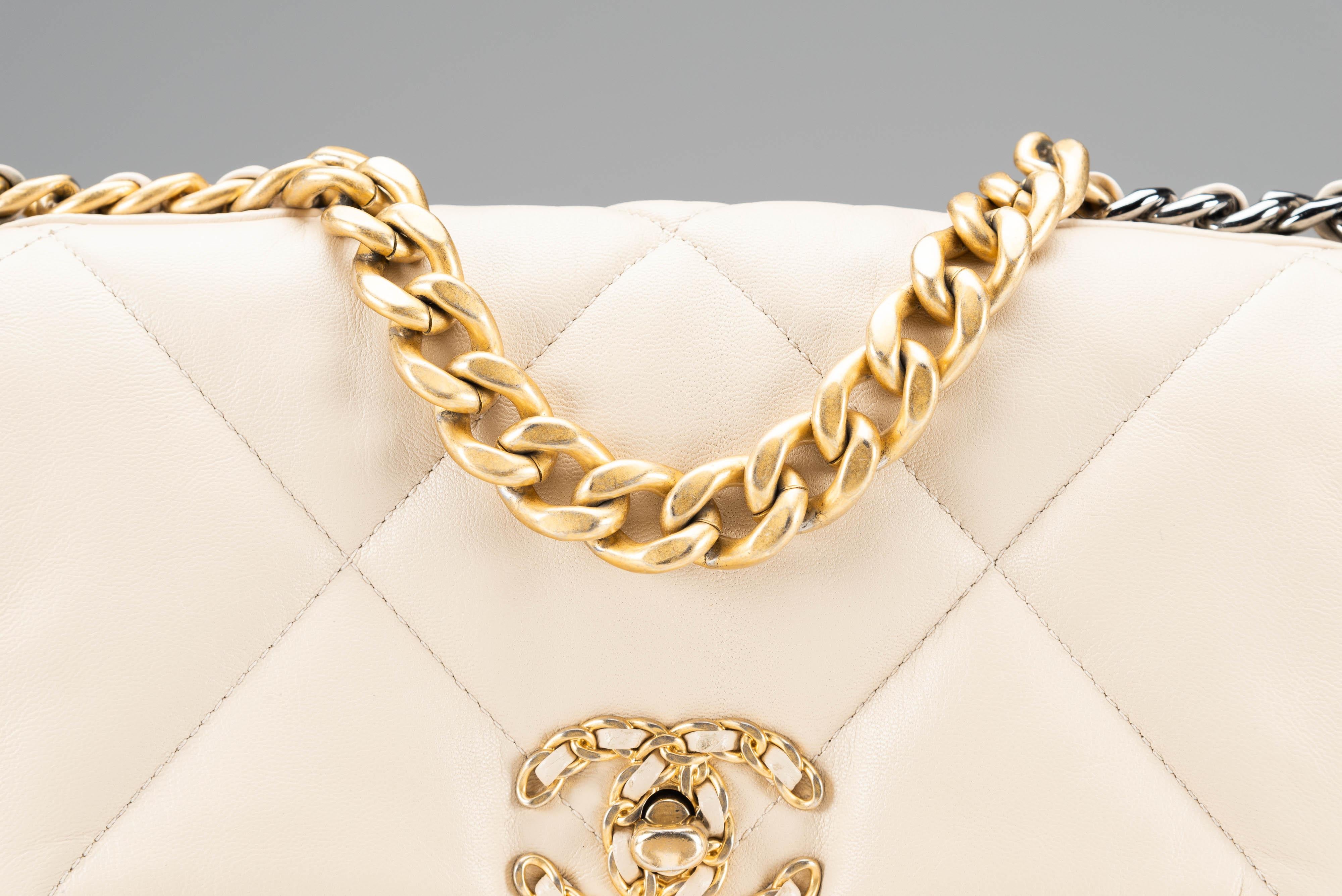 Chanel 19 Flap Bag Cream Quilted Lambskin Leather 6