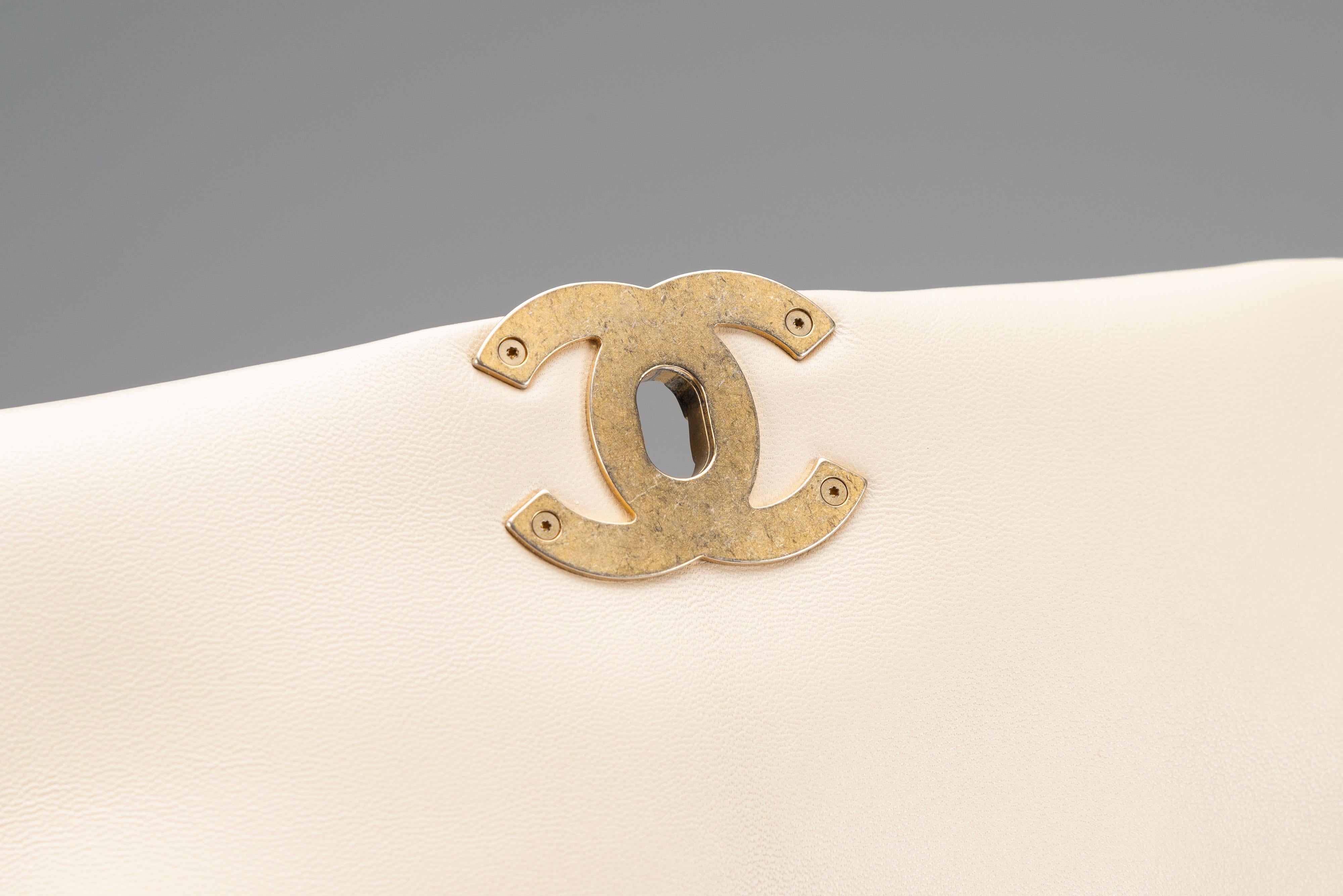 Chanel 19 Flap Bag Cream Quilted Lambskin Leather 9