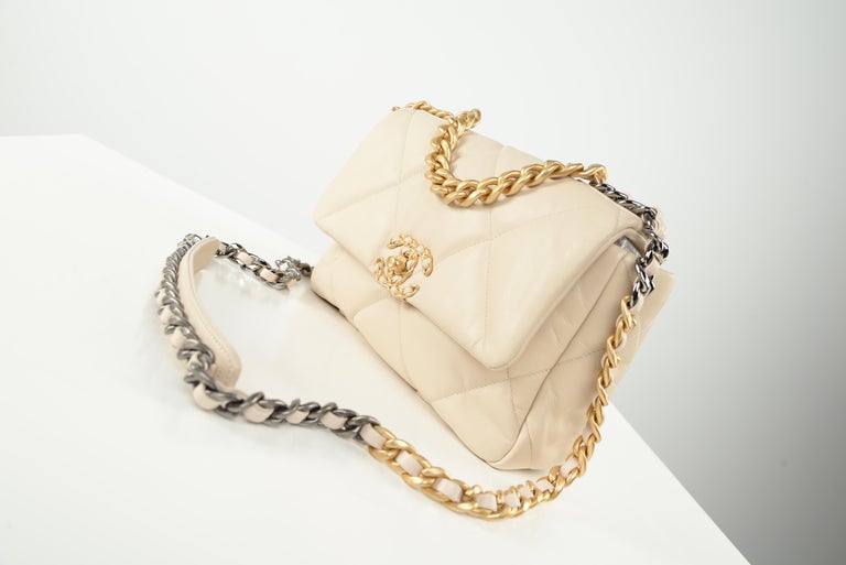 Chanel 19 Flap Bag Cream Quilted Lambskin Leather at 1stDibs