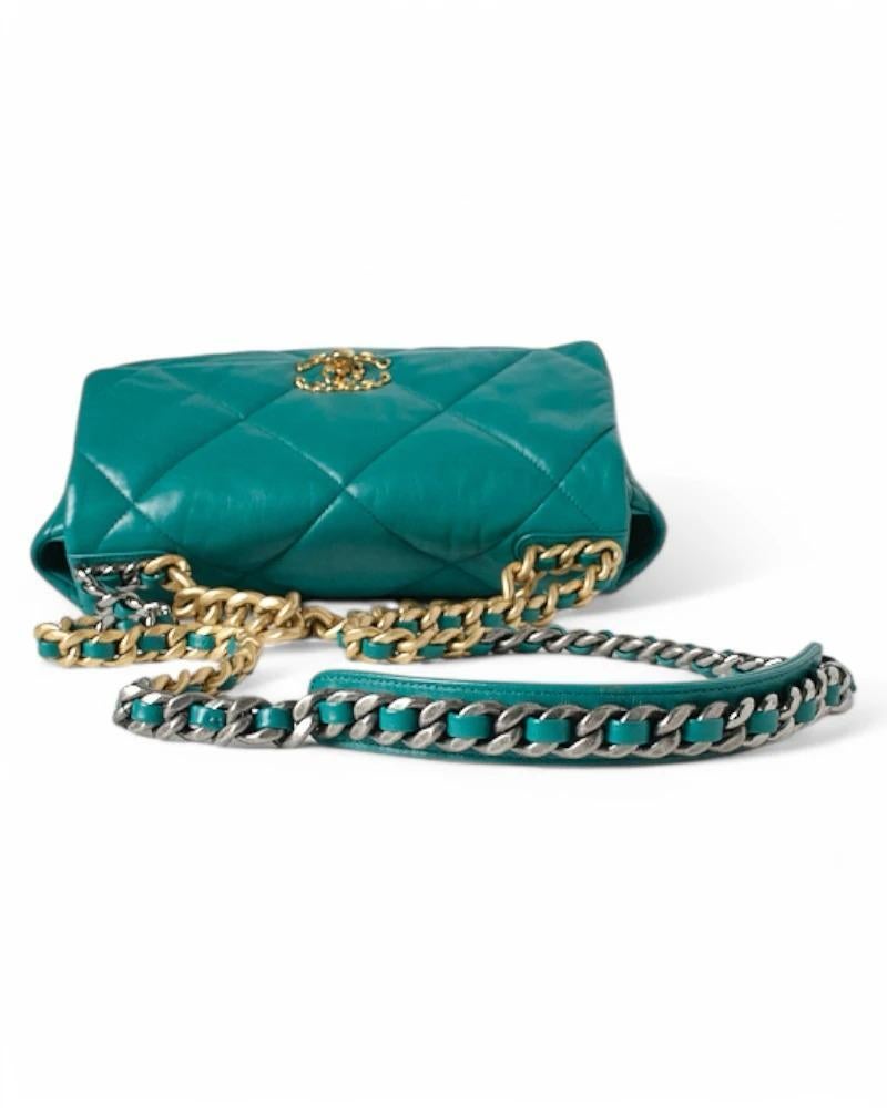 Chanel 19 Flap Bag Grande Turquesa en venta 6