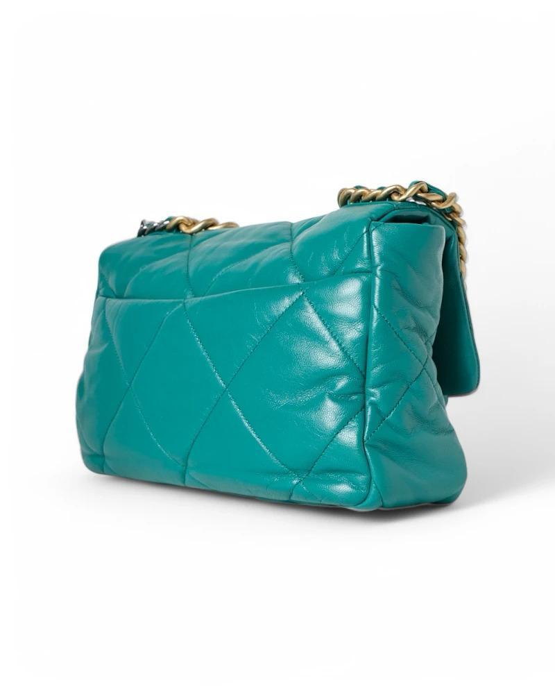 Chanel 19 Flap Bag Grande Turquesa en venta 1