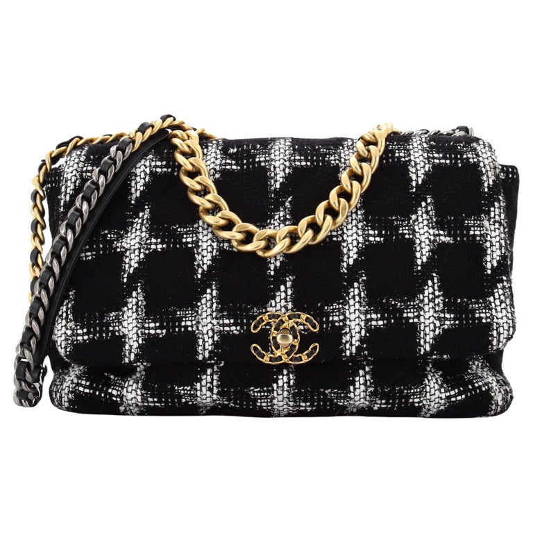 FWRD Renew Chanel Dizeneuf Tweed Houndstooth Shoulder Bag in Black & White