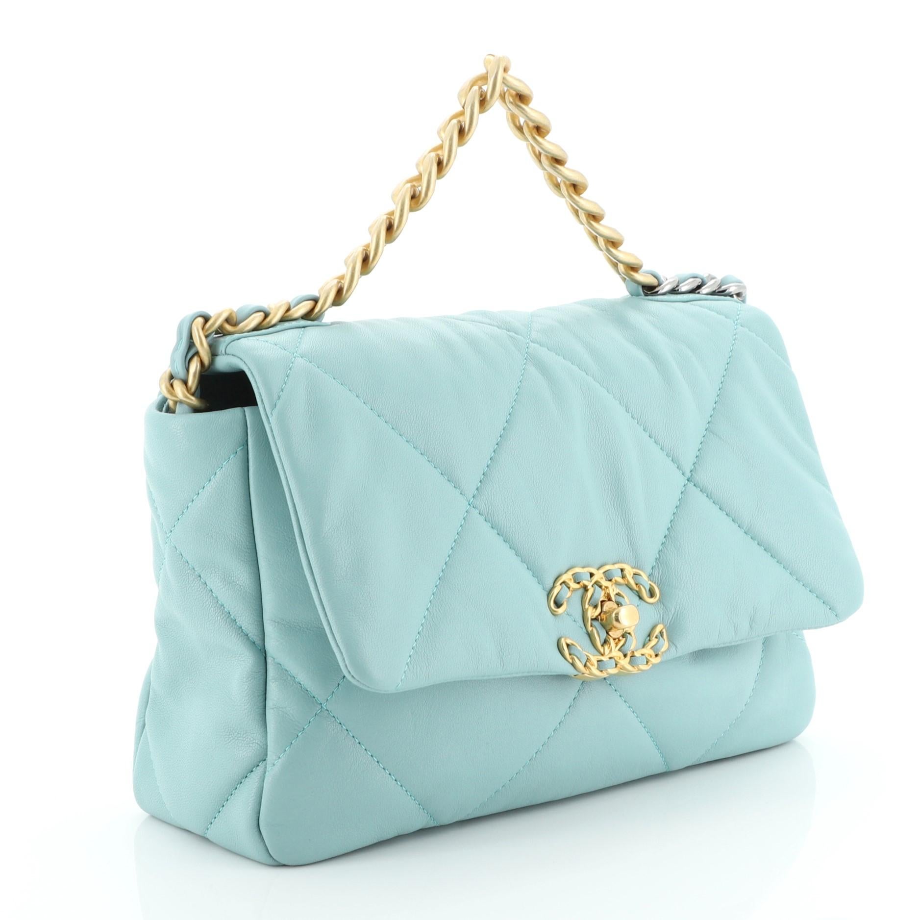 Chanel 19 Klappentasche Gestepptes Lammfell Medium (Blau)