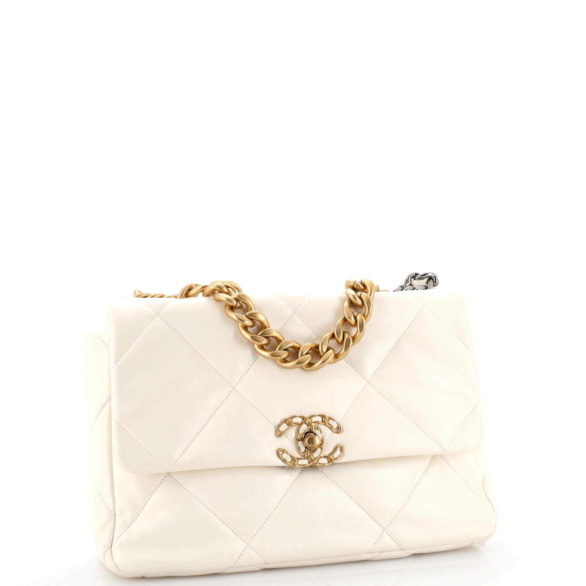Chanel 19 Flap Bag Quilted Leather Large In Good Condition In NY, NY