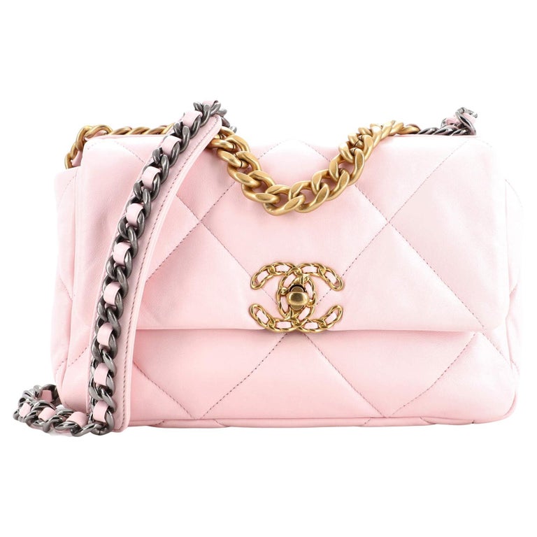 Chanel 19 Flap Bag Quilted Leather Large For Sale at 1stDibs