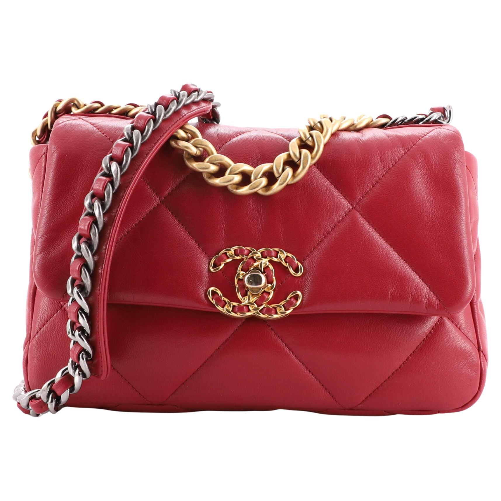 Chanel Quilted Leather Bag 1,765 For Sale on 1stDibs