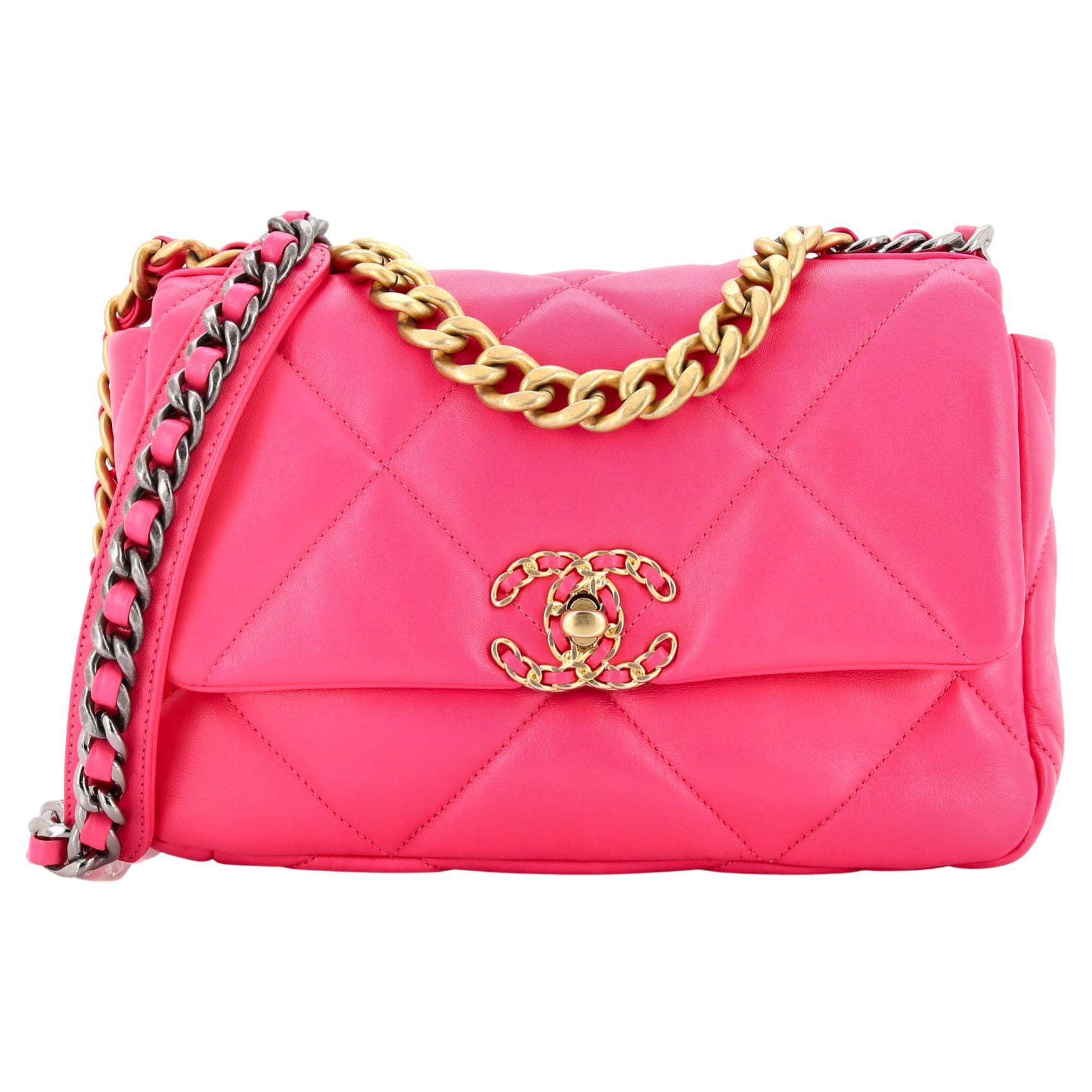 Chanel 19 Flap Bag Quilted Leather Medium For Sale at 1stDibs