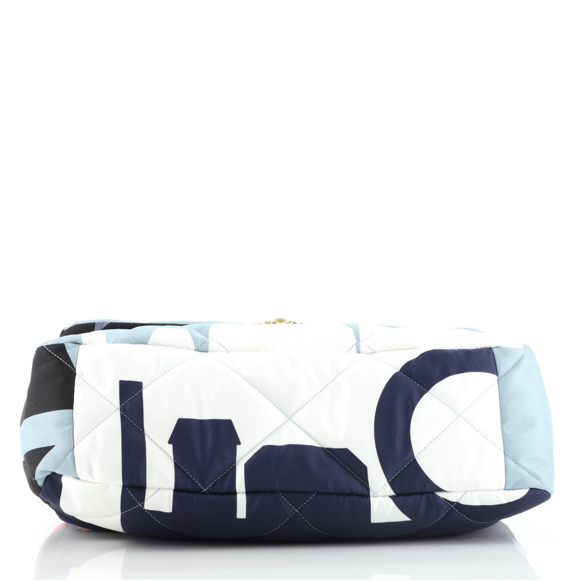 Chanel 19 Klappe Tasche gesteppt gedruckt Seide Maxi 1