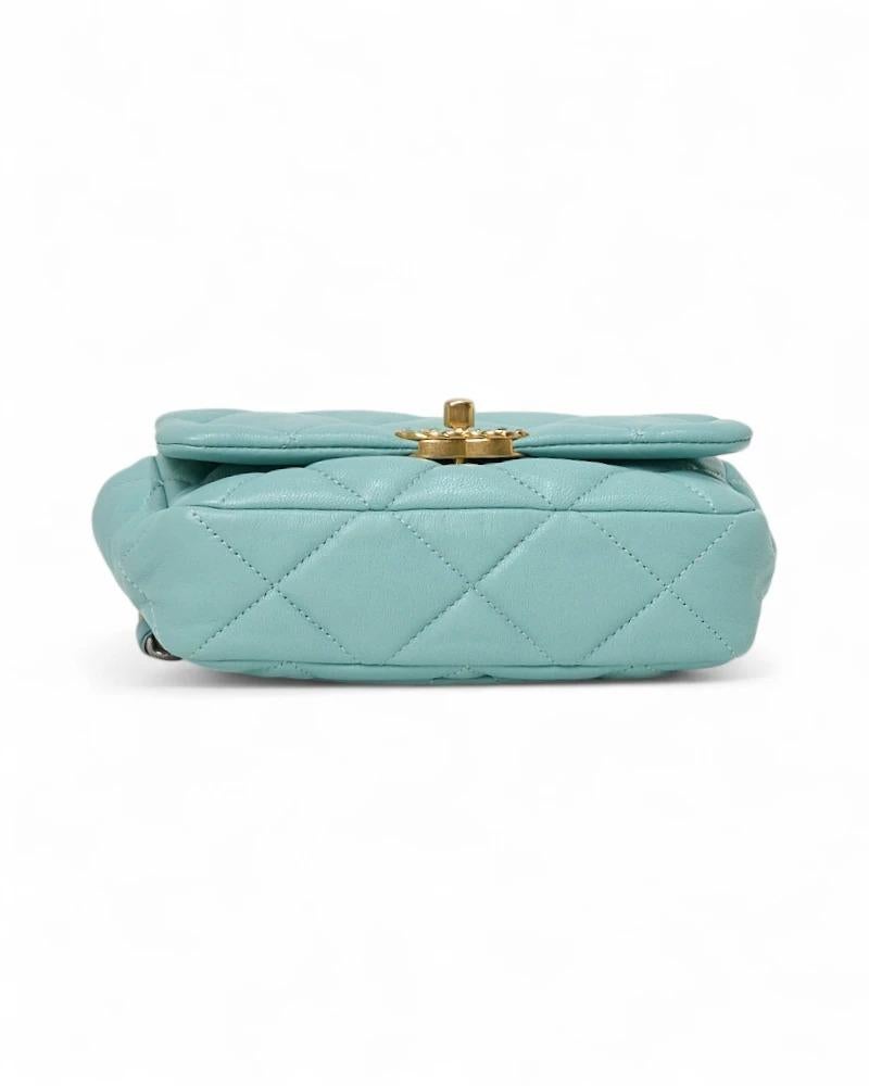 Chanel 19 Klappe Klappe Mini Tiffany im Angebot 7