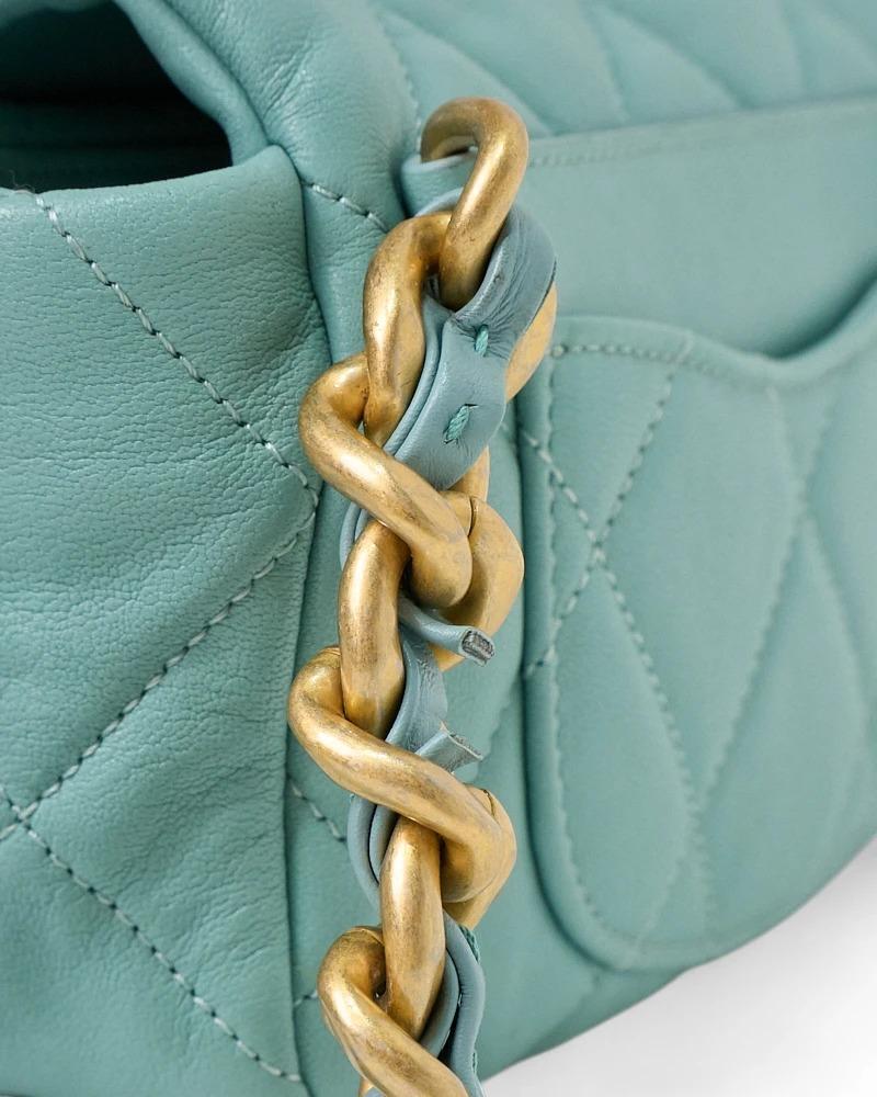 Chanel 19 Klappe Klappe Mini Tiffany im Angebot 9