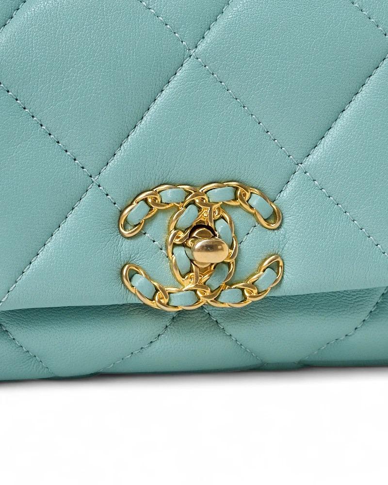 Chanel 19 Klappe Klappe Mini Tiffany im Angebot 11