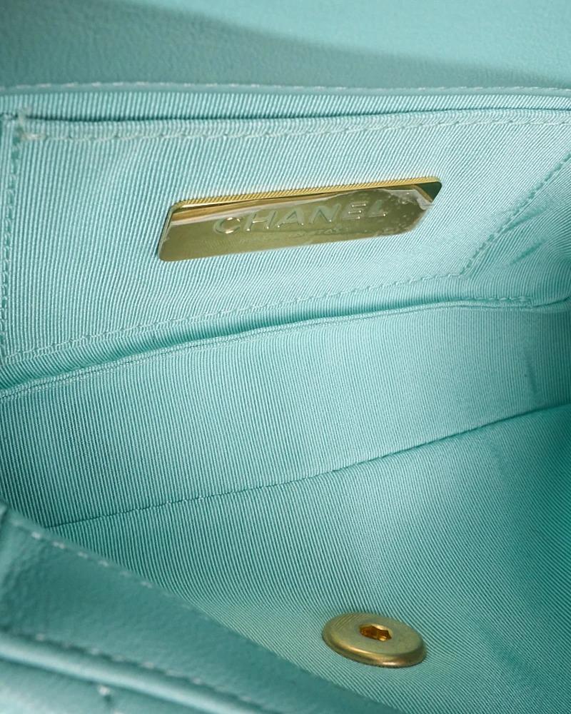 Chanel 19 Klappe Klappe Mini Tiffany im Angebot 4