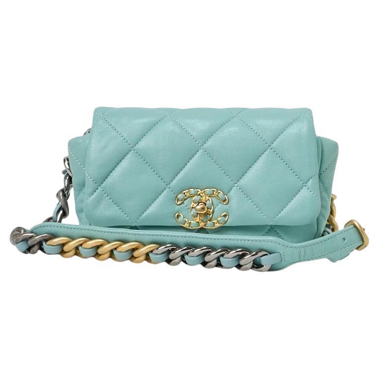 Chanel 19 Klappe Klappe Mini Tiffany im Angebot