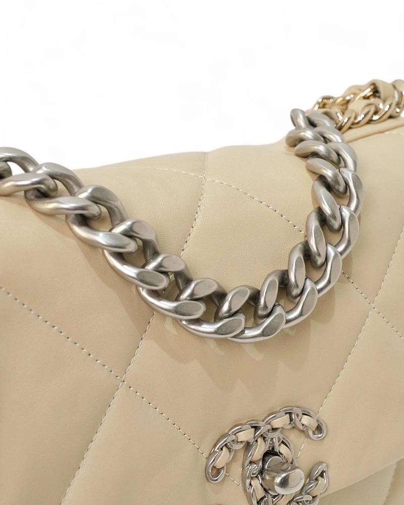 Chanel 19 Flap Small Borsa a Tracolla Trapuntata Pelle Beige For Sale 2