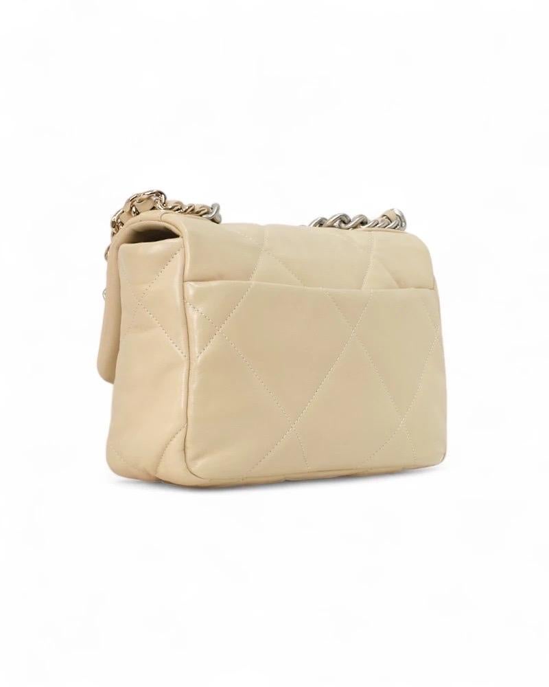 Chanel 19 Flap Small Borsa a Tracolla Trapuntata Pelle Beige For Sale 4