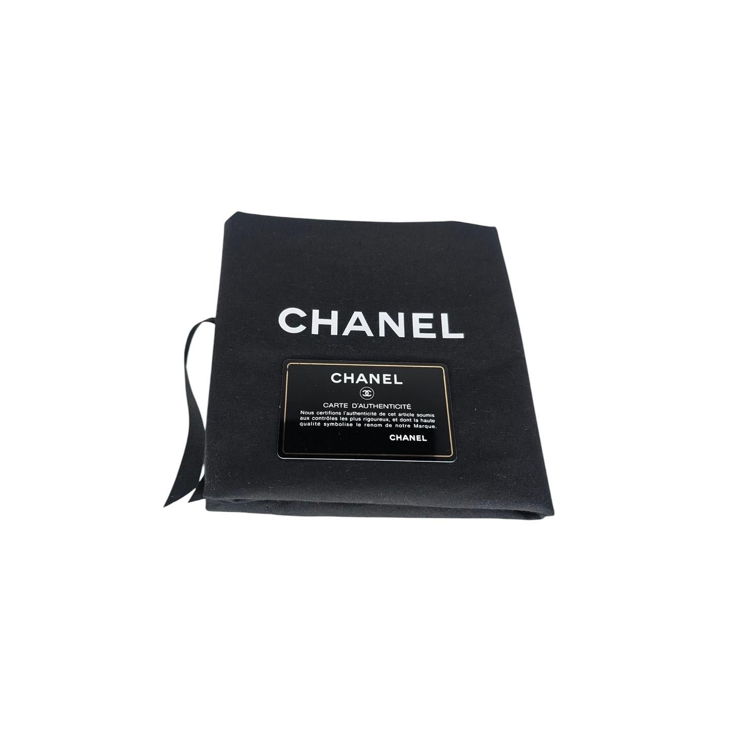 Chanel 19 Houndstooth Ribbon Quilted Tweed Large Flap Bag For Sale 7