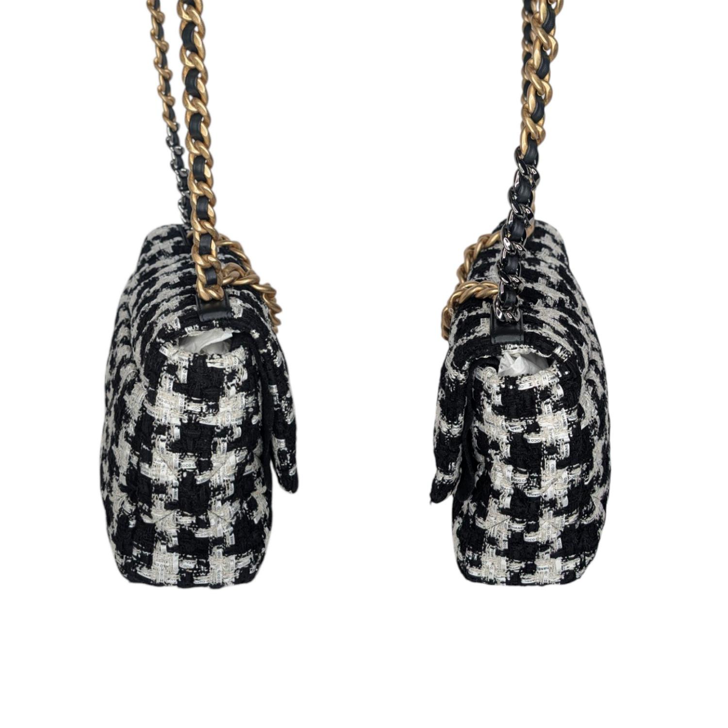 Women's Chanel 19 Houndstooth Ribbon Quilted Tweed Large Flap Bag For Sale
