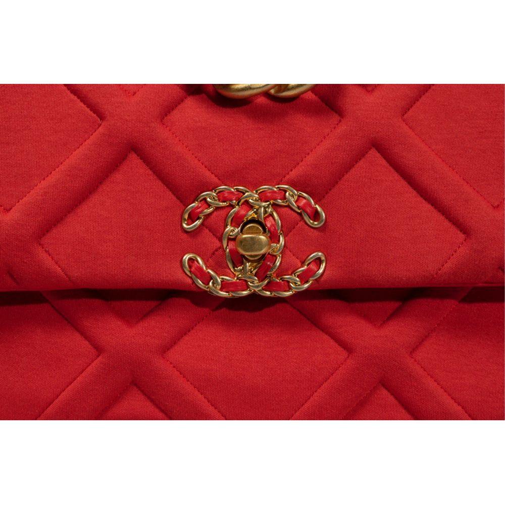 CHANEL, 19 in red canvas 6