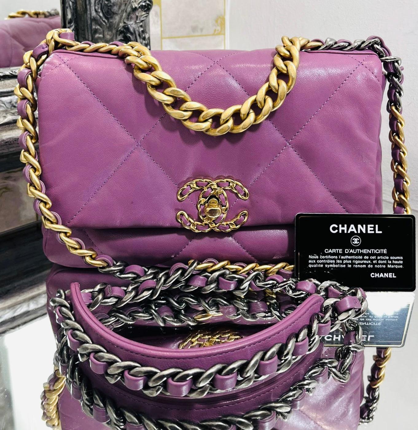Chanel 19 Leather Flap Bag

Soft body, purple leather bag with diamond quilted shoulder bag. Features Chanel’s signature interlocking ‘CC’ turn-lock fastening. Leather and chain link shoulder strap,

triple colour hardware. Slip pocket to the rear