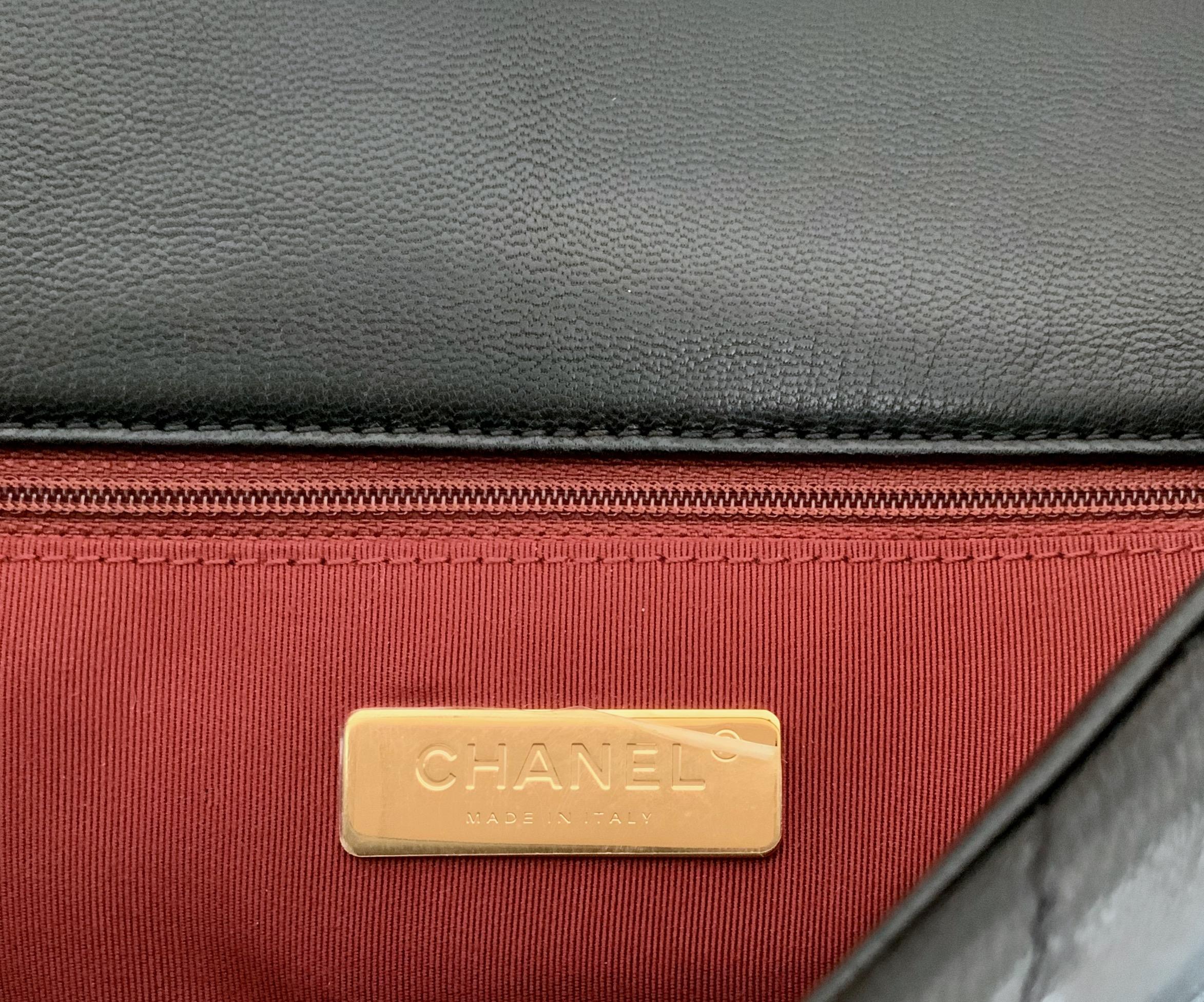 Chanel 19 Maxi Flap Bag  3