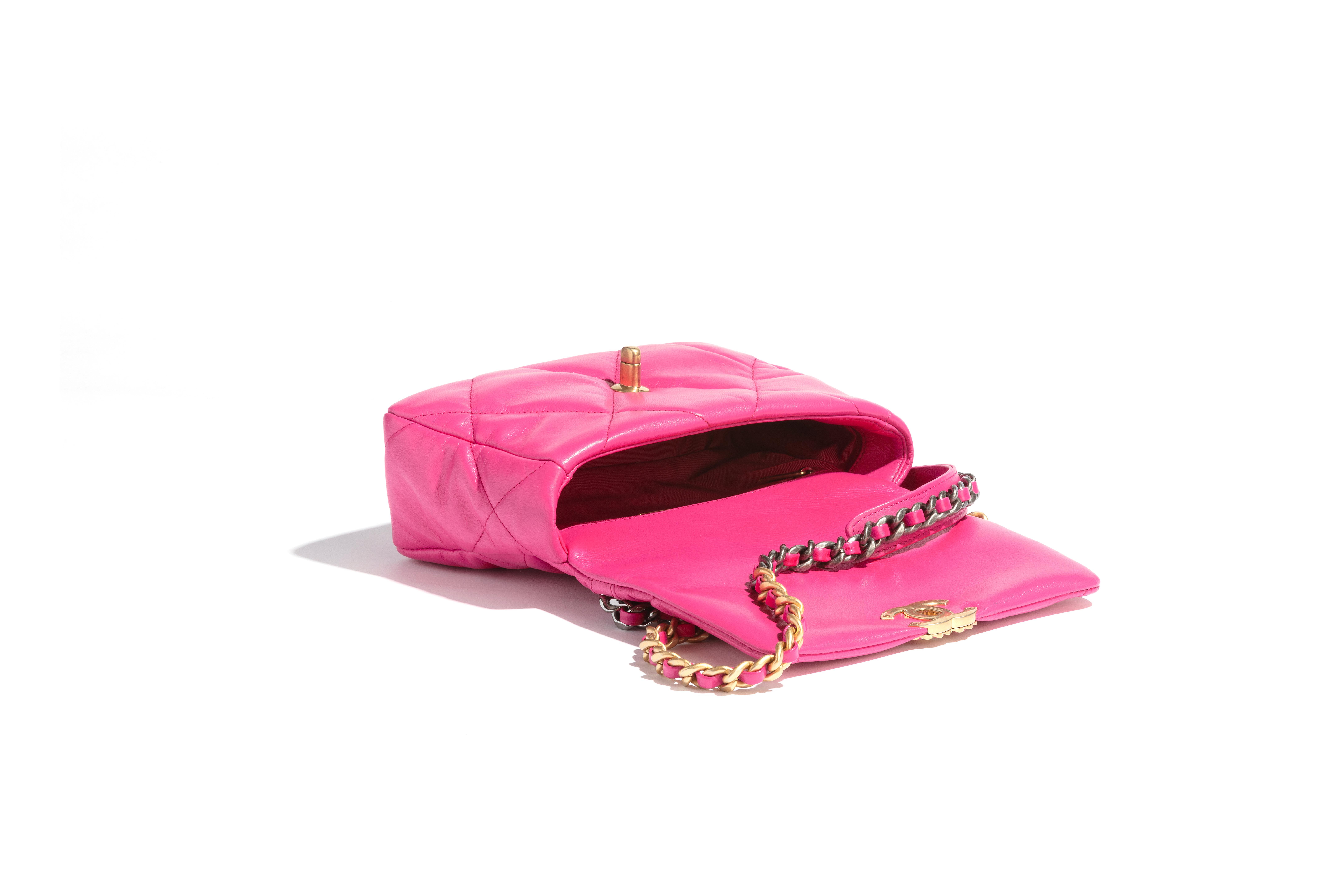 Chanel 19 Neon Pink Handbag In Excellent Condition In London, GB