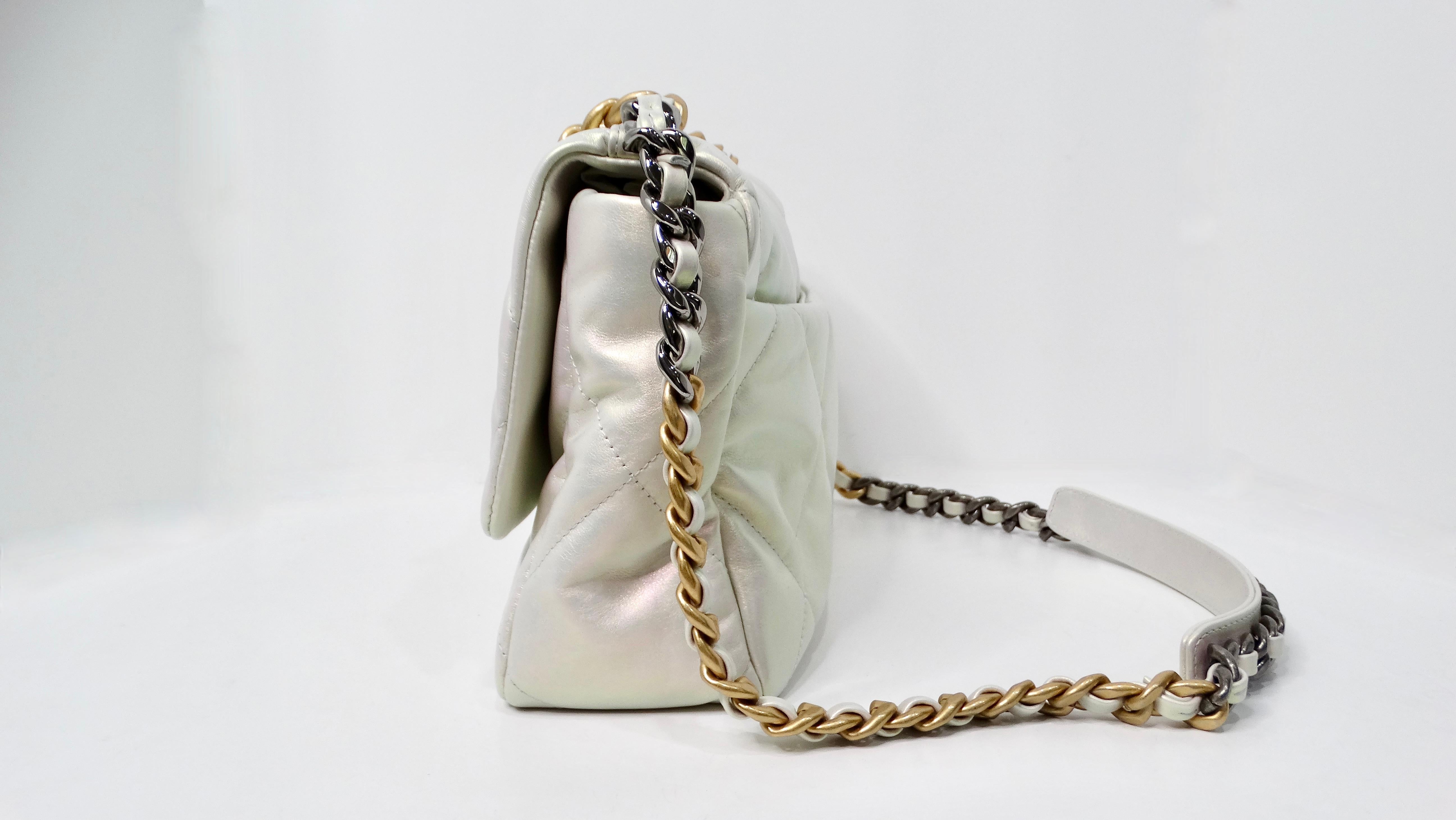 Chanel 19 Pearly White Iridescent Calfskin Flap Bag In Good Condition For Sale In Scottsdale, AZ