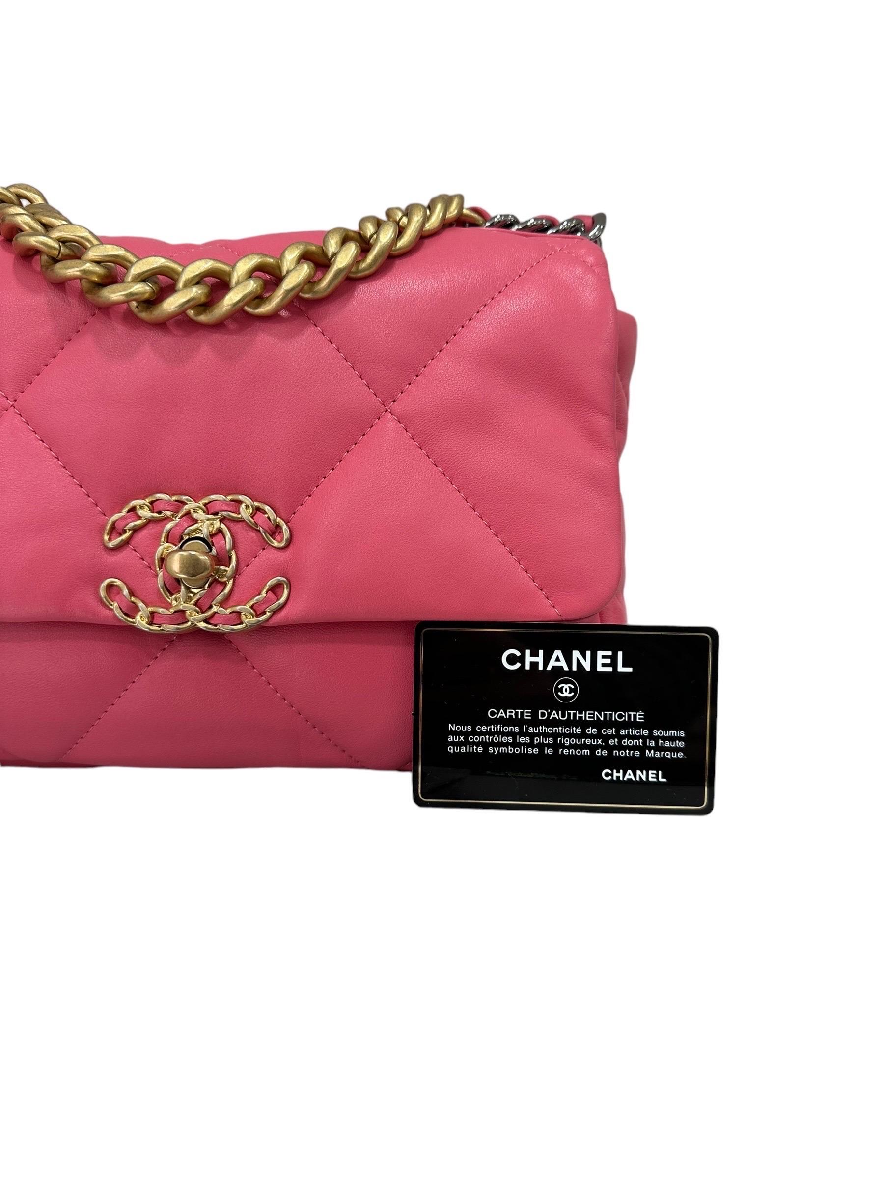 Chanel 19 Piccola Rosa Borsa a Tracolla 2020 en vente 13