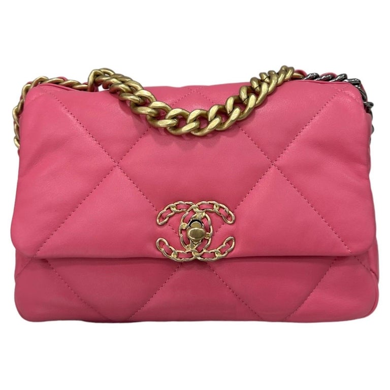 Chanel 19 Piccola Rosa Borsa a Tracolla 2020 For Sale at 1stDibs