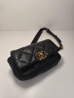 Chanel 19 Quilted CC Front Black Leathe Gold Chain Waist Bag