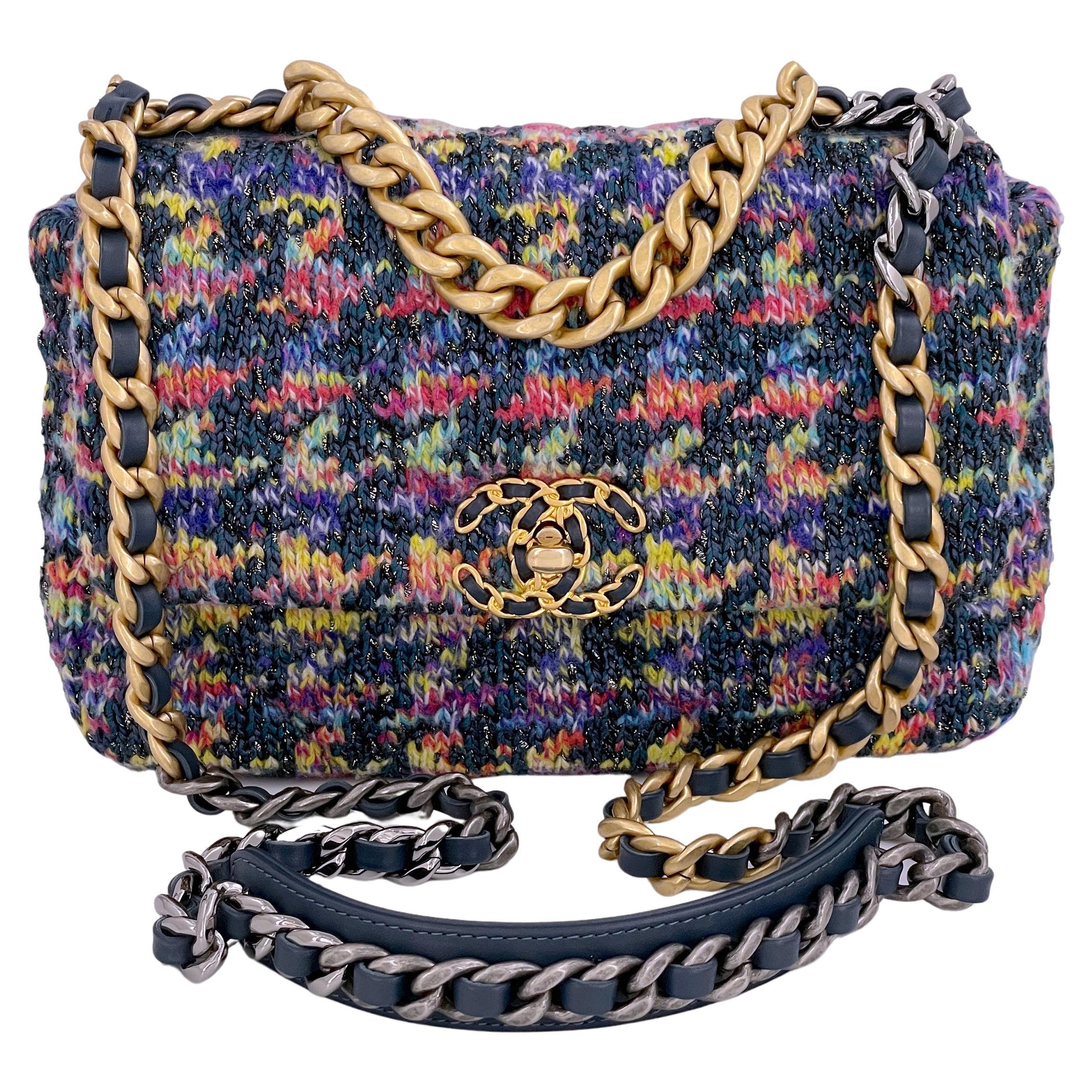 Chanel 19 Rainbow Houndstooth Tweed Wool Flap Bag Medium 65086 For Sale at  1stDibs