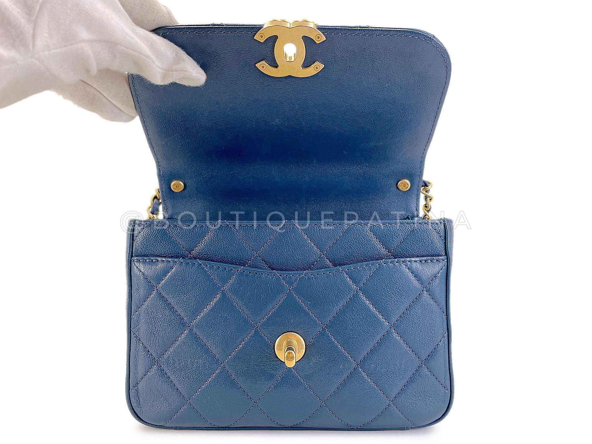 Chanel 19 Infinity sac à rabat à poignée supérieure bleu ardoise 68173 en vente 5