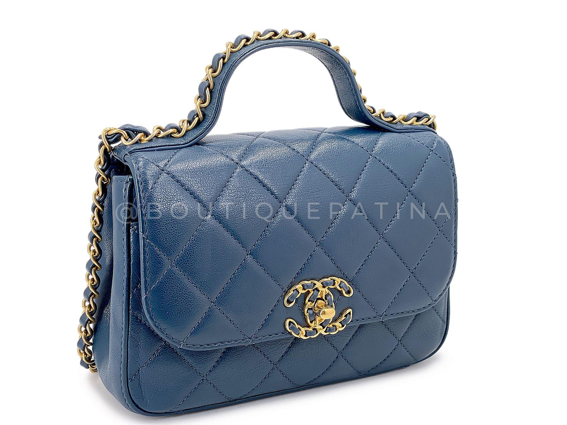 Bleu Chanel 19 Infinity sac à rabat à poignée supérieure bleu ardoise 68173 en vente