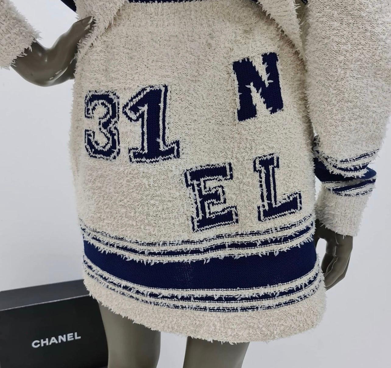 Women's Chanel 19 SS Long Sleeves Jumper Skirt Suit Sz.36-38