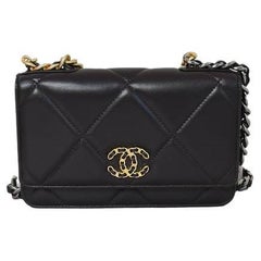 Chanel 19 Wallet On Chain Black