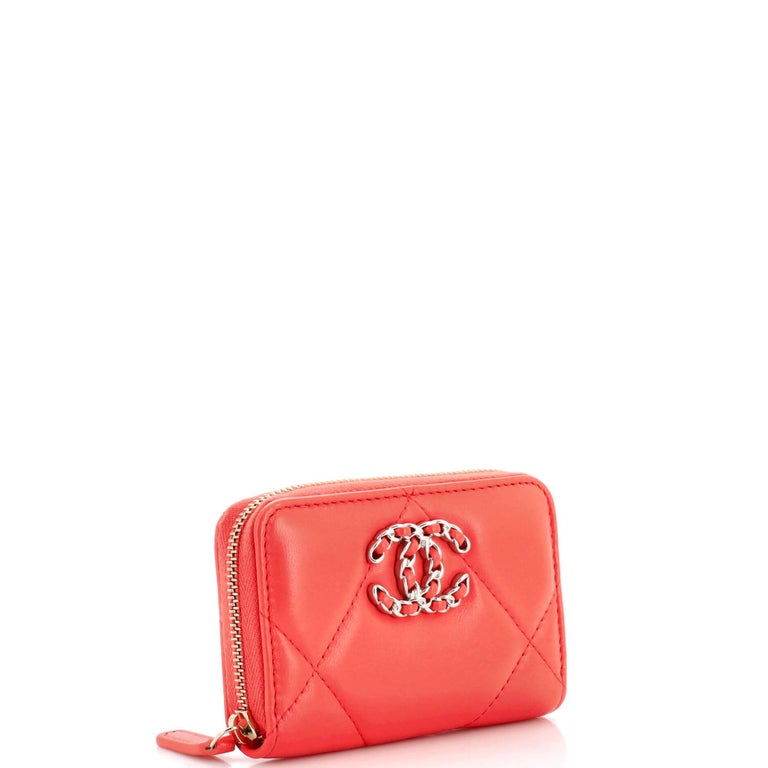 Chanel 19 Zip Coin Purse Quilted Leather For Sale at 1stDibs