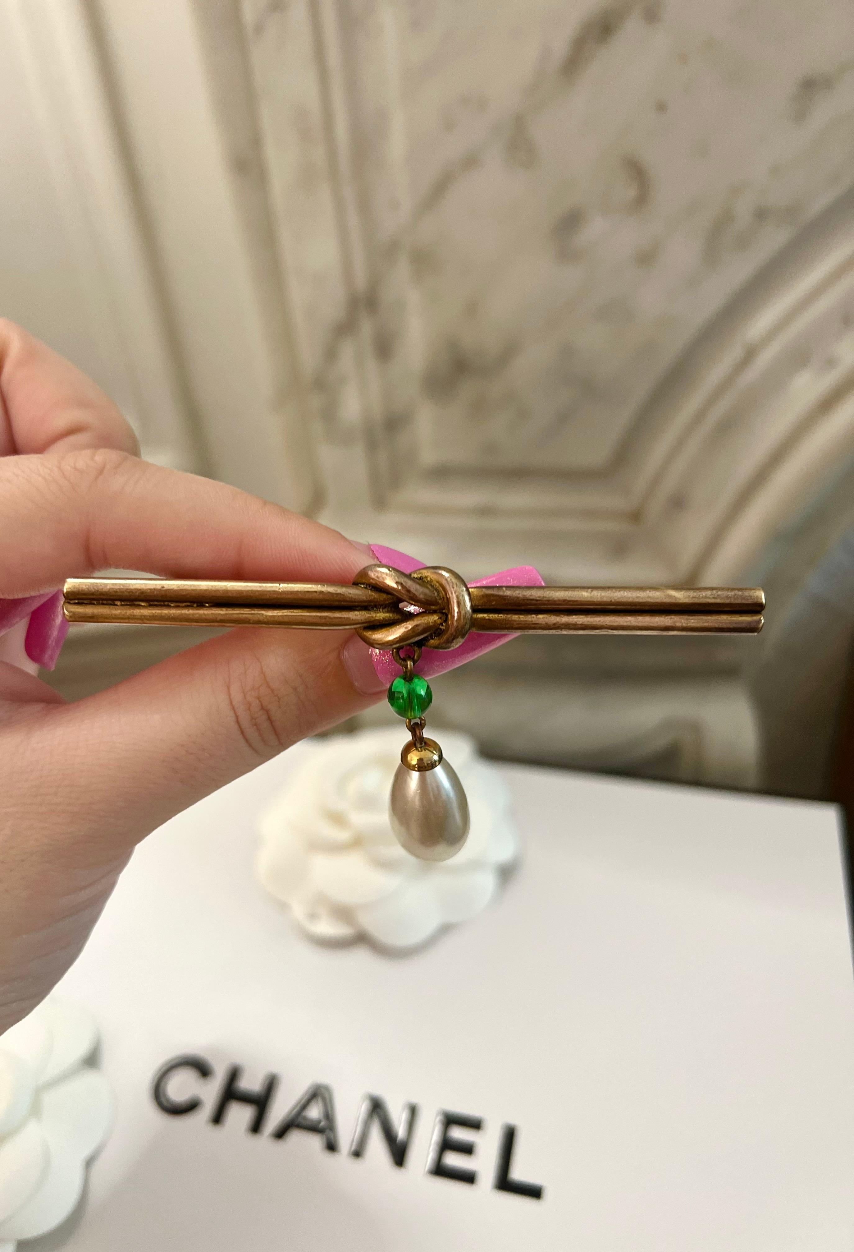 Chanel 1950’s Goossens brooch  In Good Condition For Sale In PARIS, FR