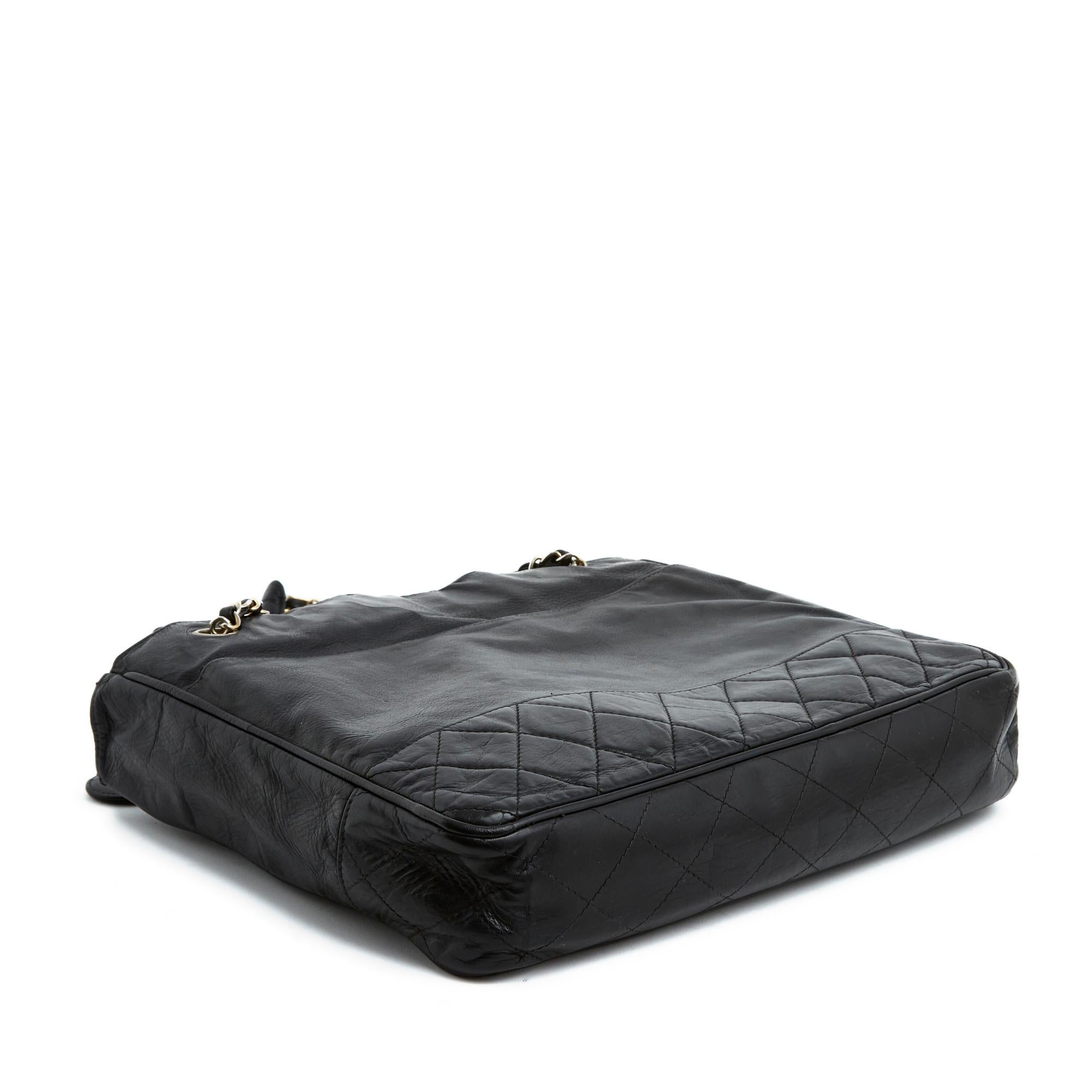 Women's or Men's Chanel 1980 Sac Shopping  PM Timeless Classique Black Leather Tote Bag PM