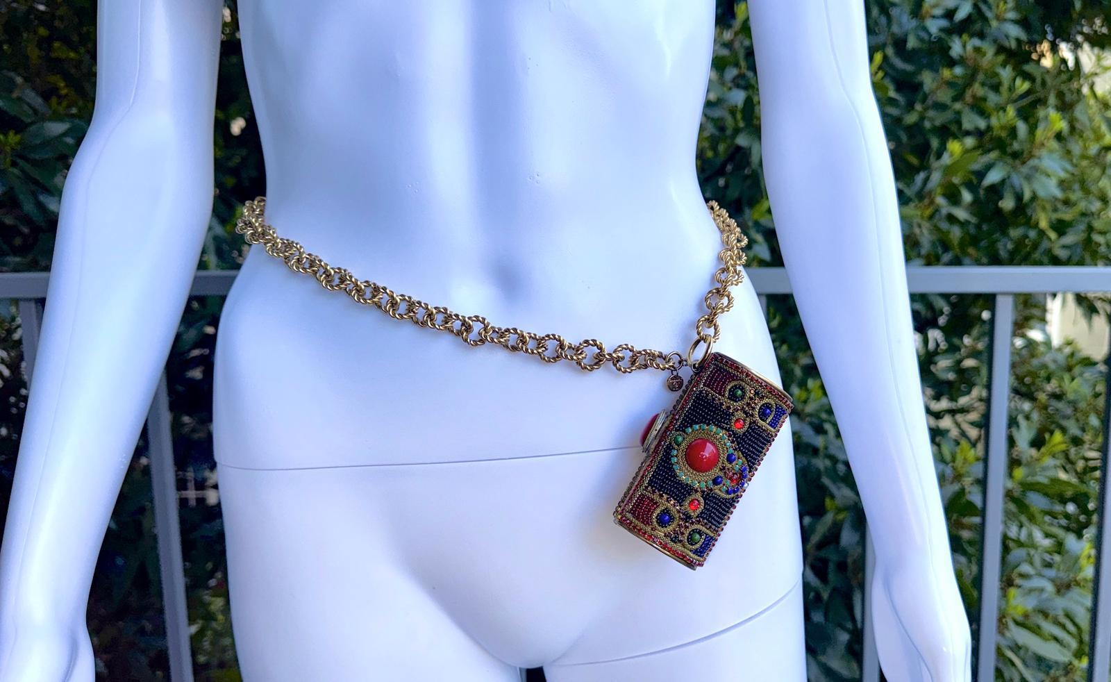 Chanel 1980, Minaudiere con perline e Jewell Ultra Rara in vendita 15
