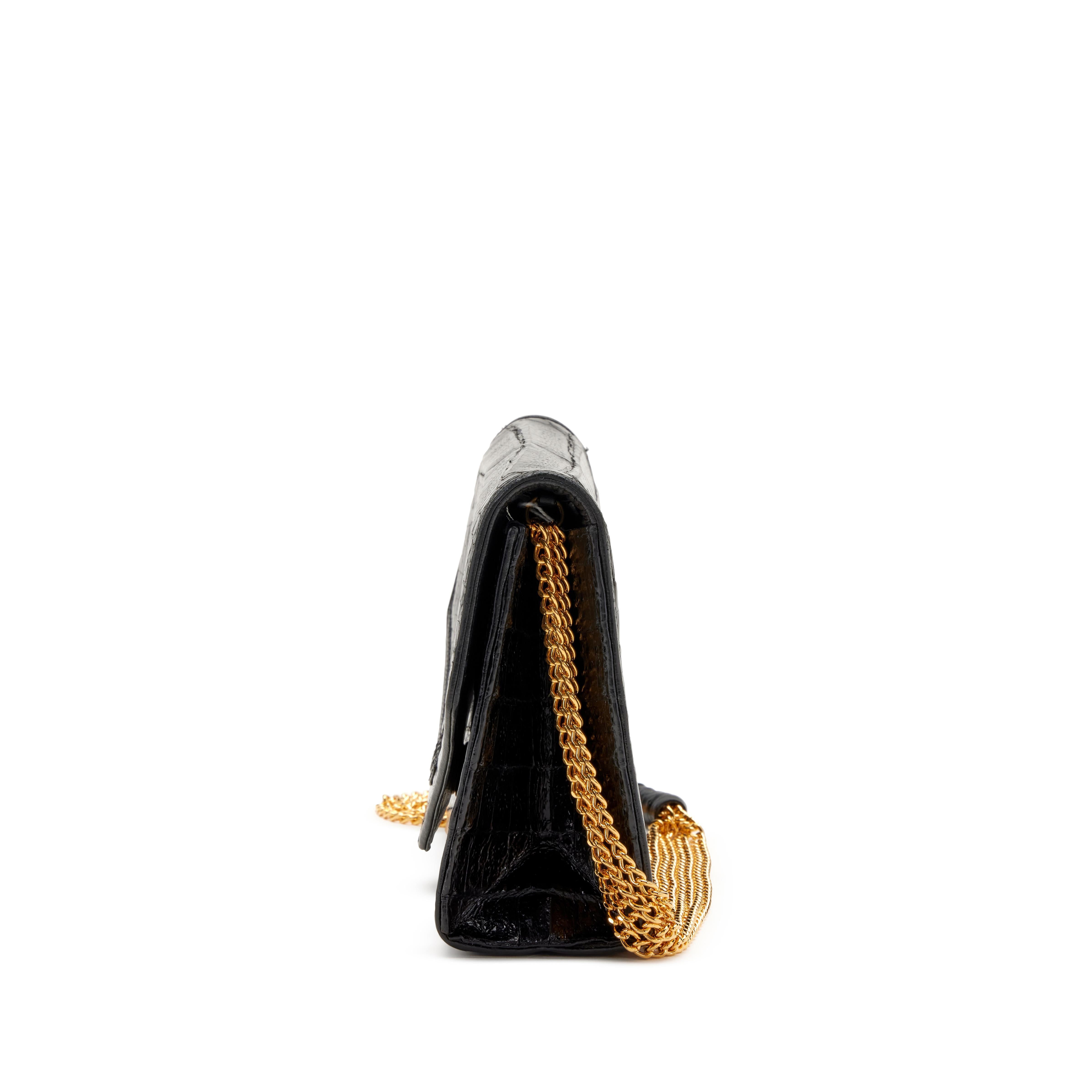 Chanel 1980's Black Classic Crocodile Envelope CC Flap Bag Convertible Clutch  For Sale 3