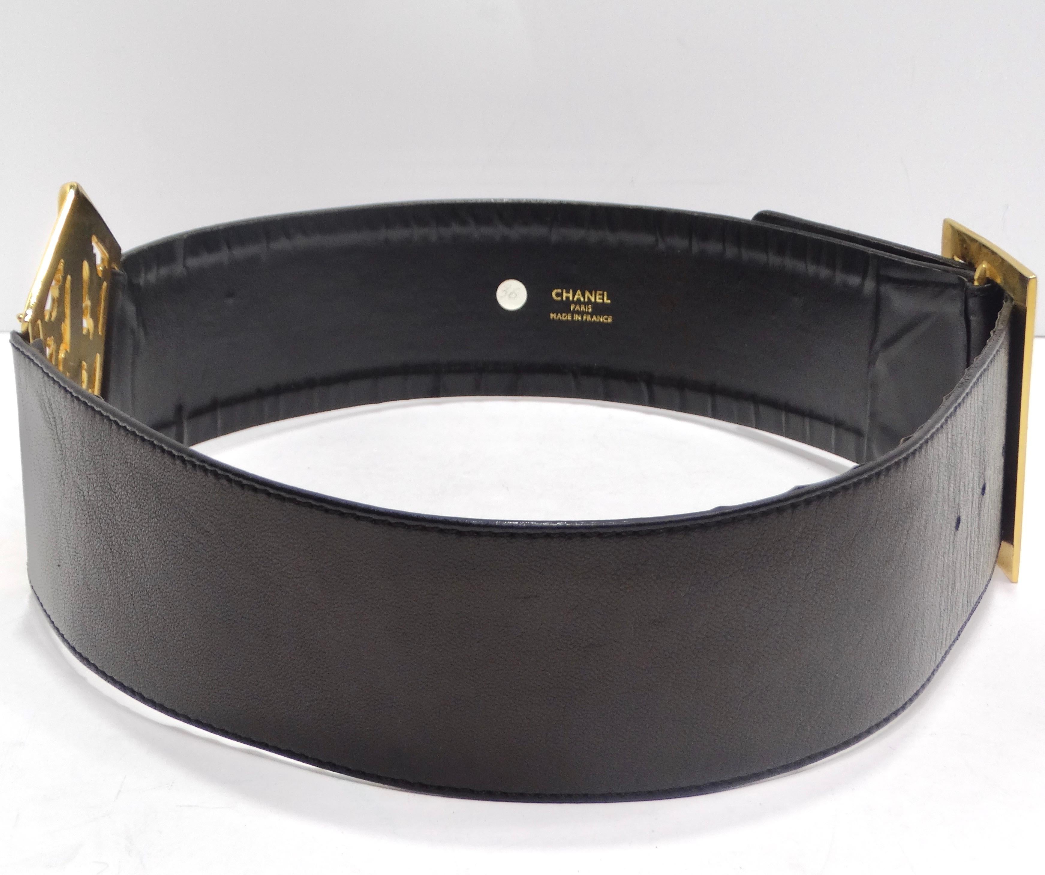 Chanel 1980s Black Leather 24k Gold-Plated Filigree Belt In Good Condition For Sale In Scottsdale, AZ