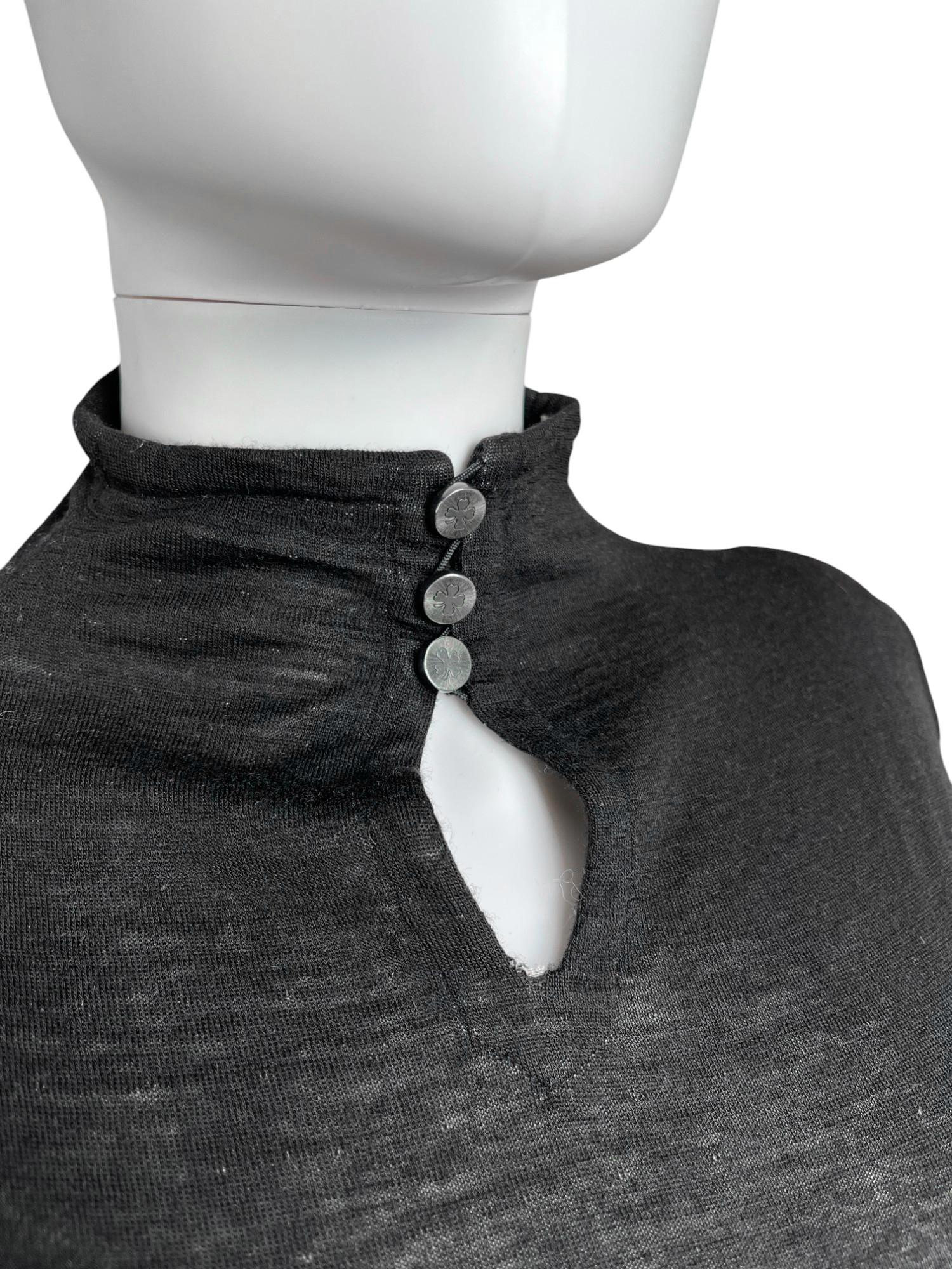 Chanel 1980's Schwarzes Kleid mit Rollkragen und langen Ärmeln für Damen oder Herren im Angebot