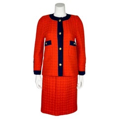 Completo Chanel anni
80 con gonna a ruota in lana arancione/rossa e marina