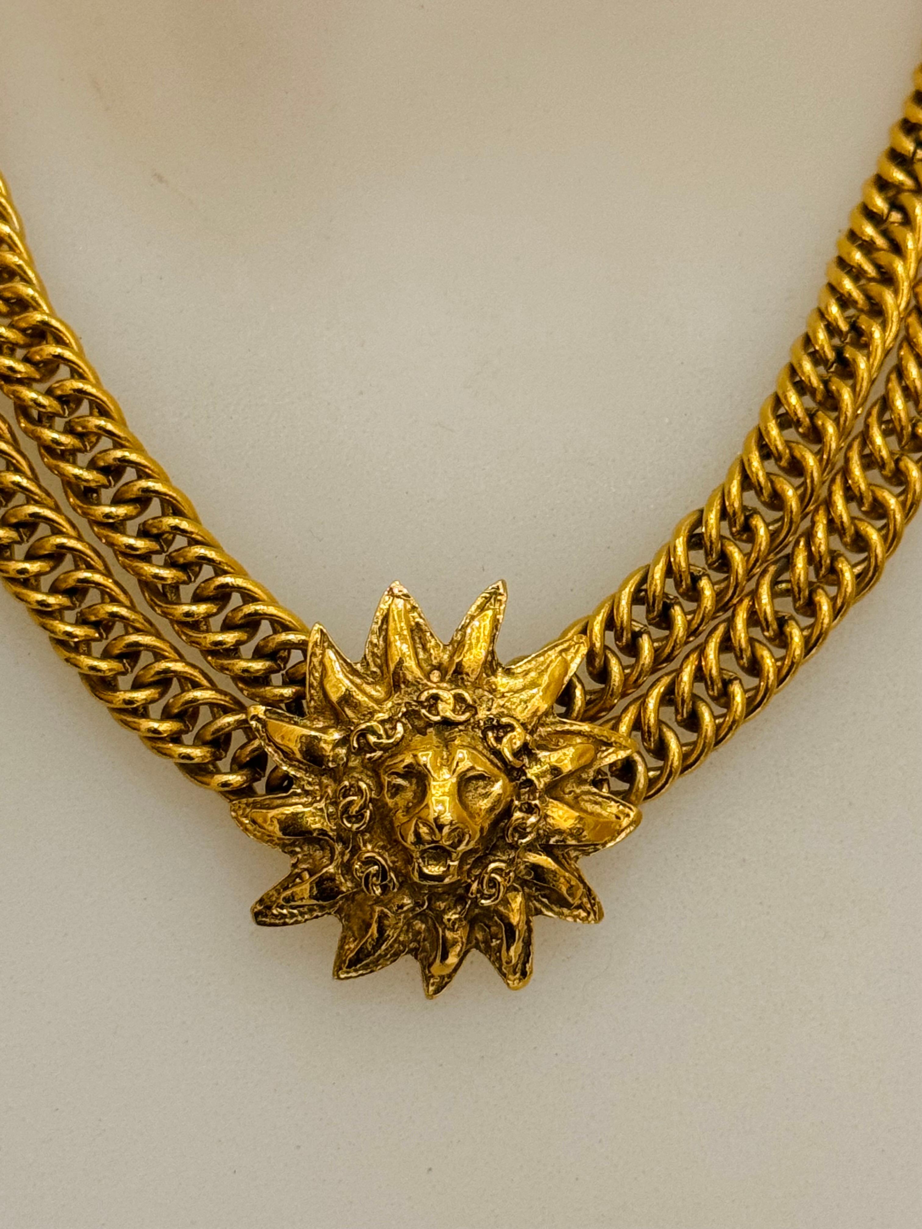 Chanel 1980 by Karl Lagerfeld collana a forma di leone in vendita 3
