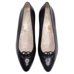 Vintage Chanel 1980s CC Black Leather Kitten Heels