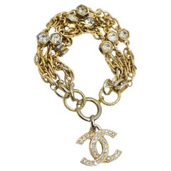 Chanel 1980er CC Charm Goldfarbenes Strass-Armband mit Strass