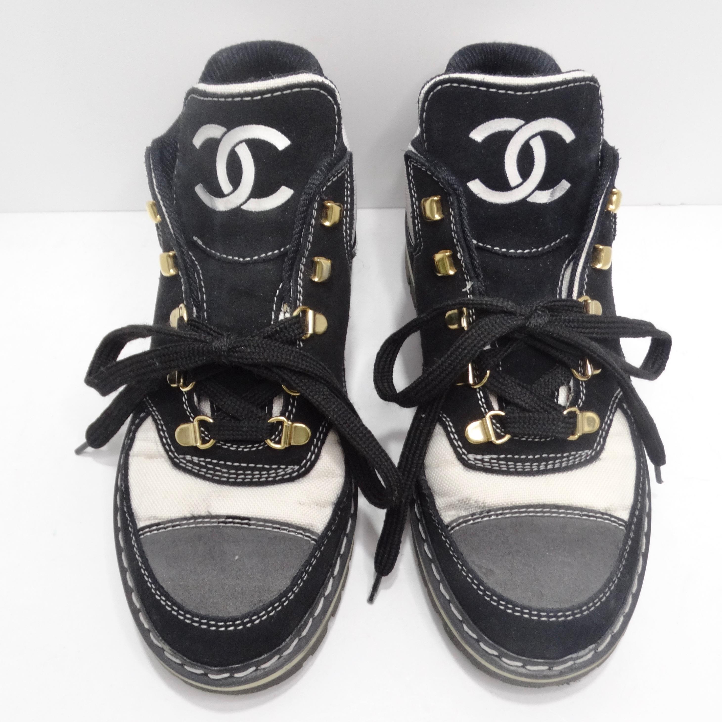 Chanel 1980s CC Lace-Up Black & White Sneakers In Excellent Condition In Scottsdale, AZ