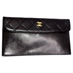 Vintage Chanel 1980s CC Quilted Lambskin Wallet