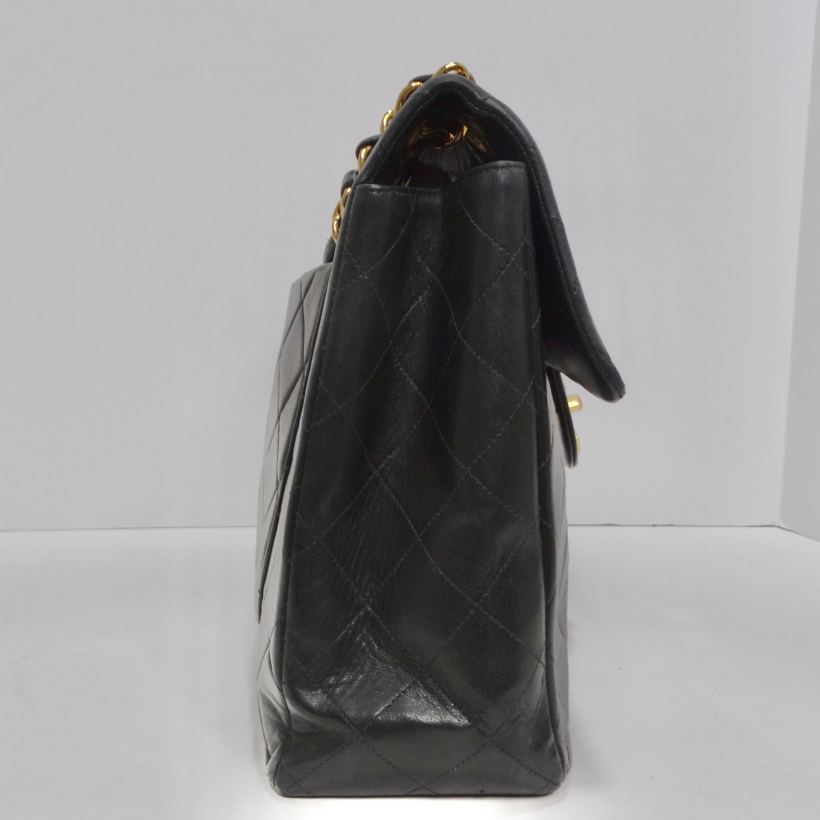 Chanel 1980s Classic Black Leather Maxi Single Flap Handtasche für Damen oder Herren im Angebot