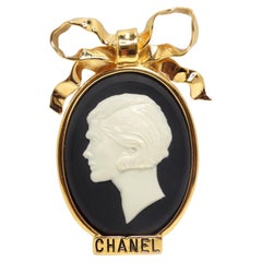 Chanel 1980s Gold Tone Cameo Brooch
