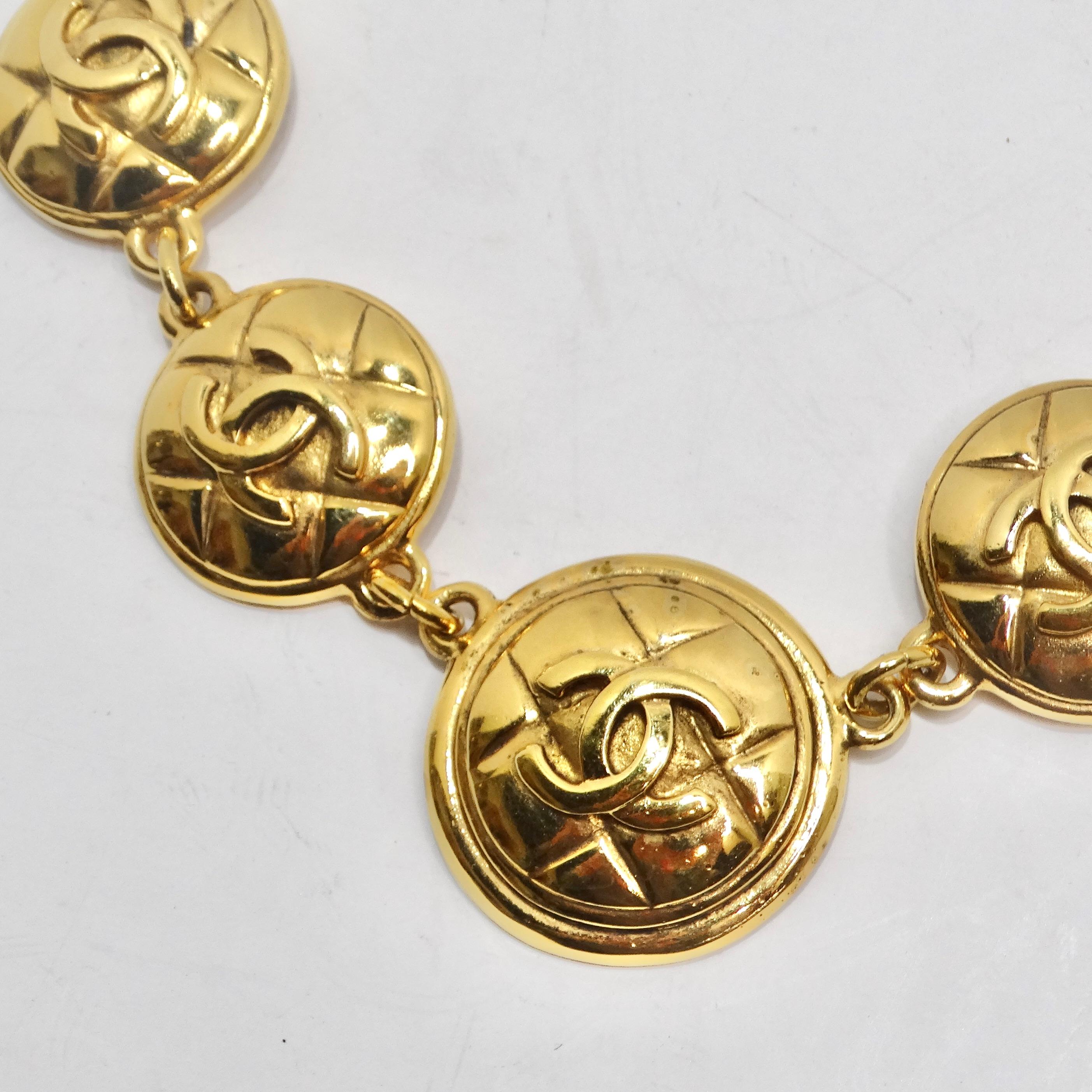 Chanel 1980s Gold Tone Logo Quilted Medallion Necklace In Excellent Condition For Sale In Scottsdale, AZ